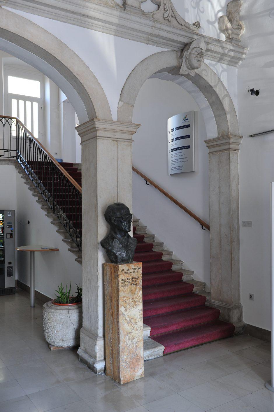 Avla