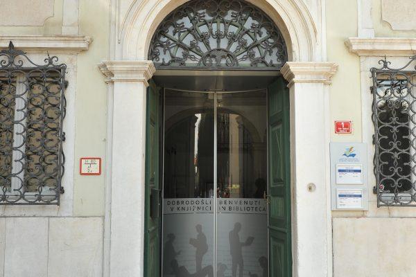 OBVESTILO: Ostajamo z vami, delujemo brezstično