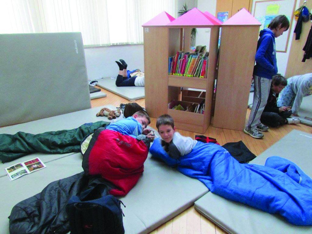 Noč V Knjižnici12
