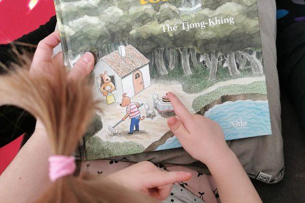 Brez Besed: Čarobni svet pripovedovanja skozi ilustracije