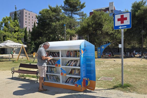 Knjižnice NA PLAŽI