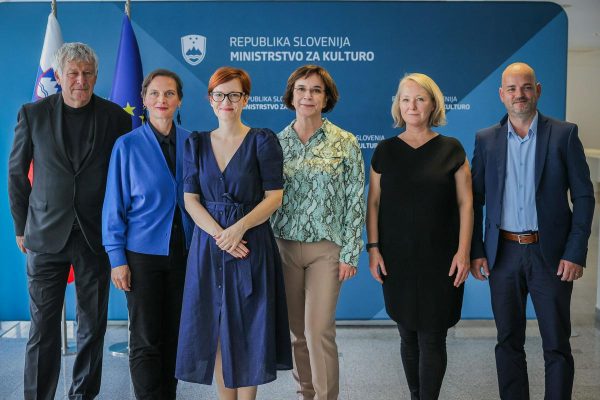 Koprska knjižnica v mreži kulturno-umetnostne vzgoje